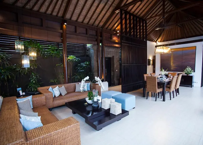 Lakshmi Luxury Villas, Walk To The And Shopping Villa