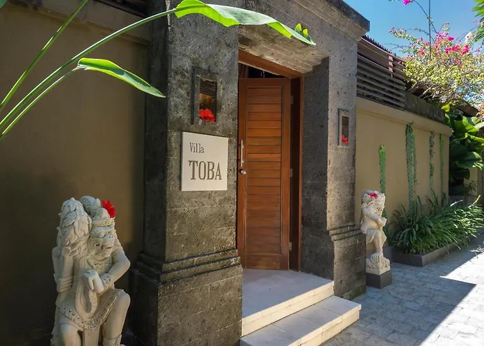 Lakshmi Luxury Villas, Walk To The And Shopping Villa