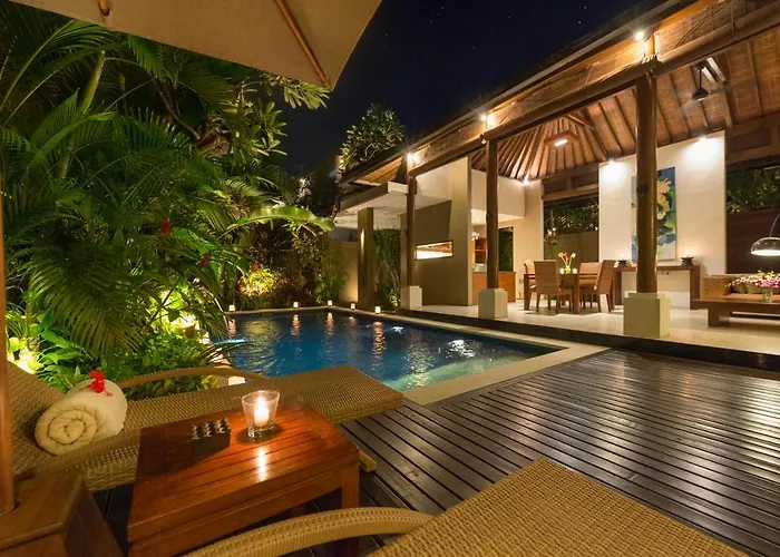 Lakshmi Luxury Villas, Walk To The And Shopping * Seminyak (Bali)