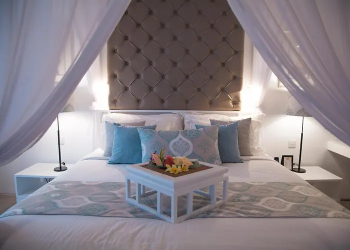 Villa Lakshmi Luxury Villas, Walk To The And Shopping *