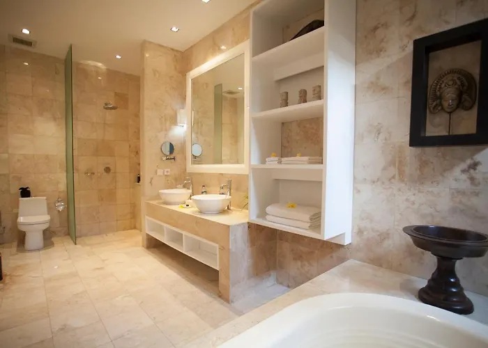 Lakshmi Luxury Villas, Walk To The And Shopping Seminyak (Bali)