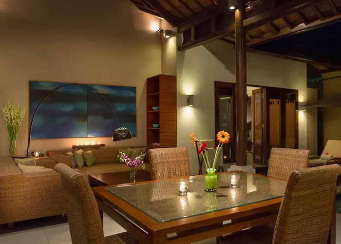 Lakshmi Luxury Villas, Walk To The And Shopping * Seminyak (Bali)