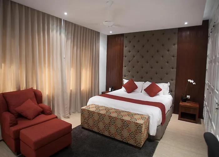 Lakshmi Luxury Villas, Walk To The And Shopping * Seminyak (Bali)