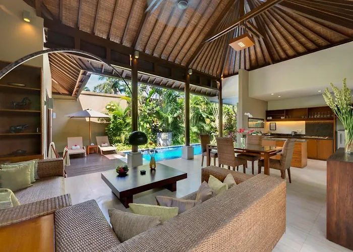 Lakshmi Luxury Villas, Walk To The And Shopping Seminyak (Bali)